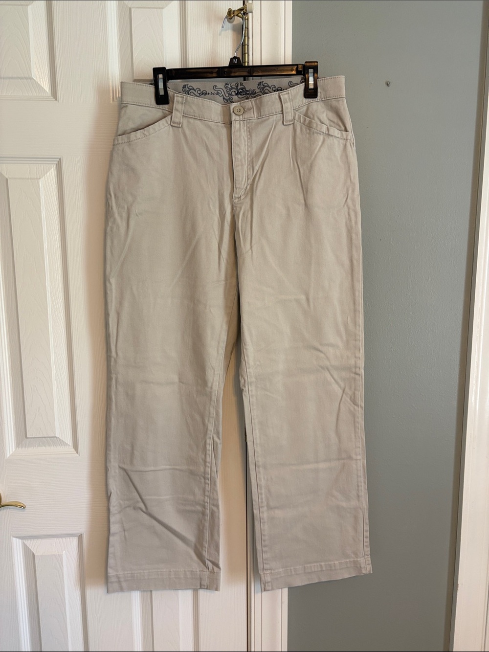 Lee Straight-Leg Pants in Light Beige